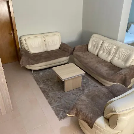 Cozy Guesthouse Korce شقة كورتشي