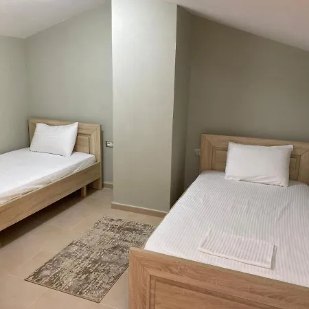 شقة Cozy Guesthouse Korce كورتشي
