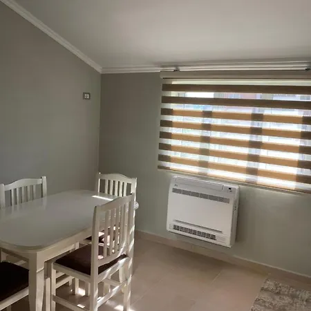 شقة Cozy Guesthouse Korce *