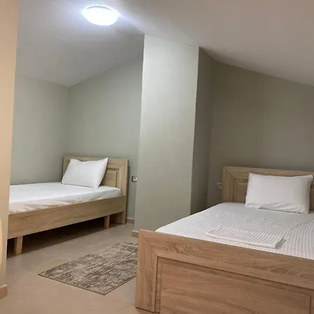شقة Cozy Guesthouse Korce *